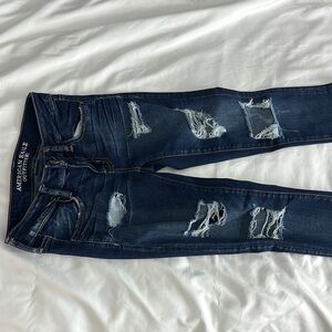 American Eagle Outfitters Women's Distressed Blue Jeans
